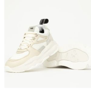 P448 Luke Yeti Sneaker Sz 5.5